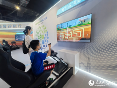 <b>努力于打制青少年科技教育新阵</b> 